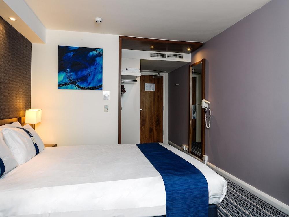 Holiday Inn Express London Gatwick Crawley, An Ihg Hotel Eksteriør billede