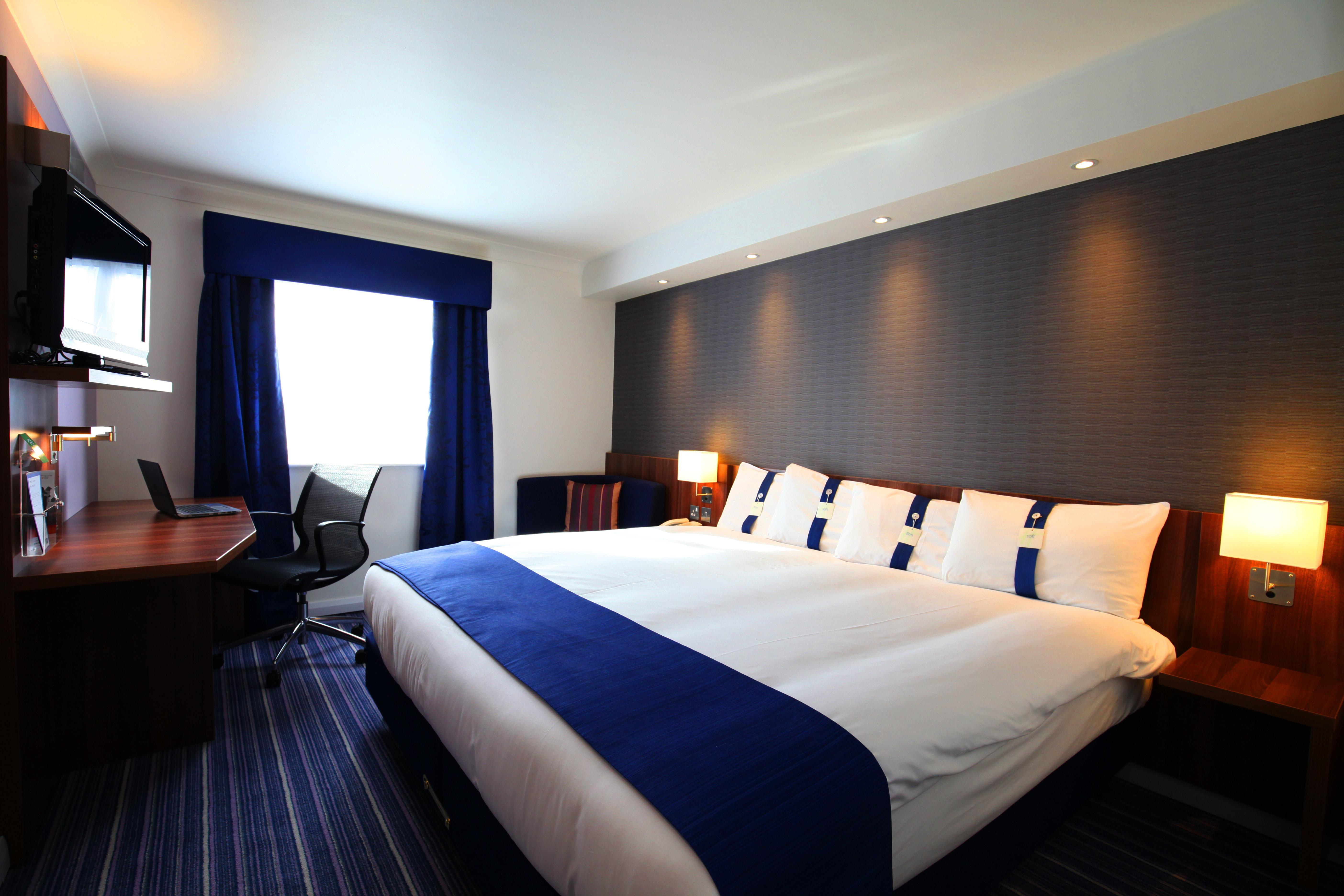 Holiday Inn Express London Gatwick Crawley, An Ihg Hotel Eksteriør billede