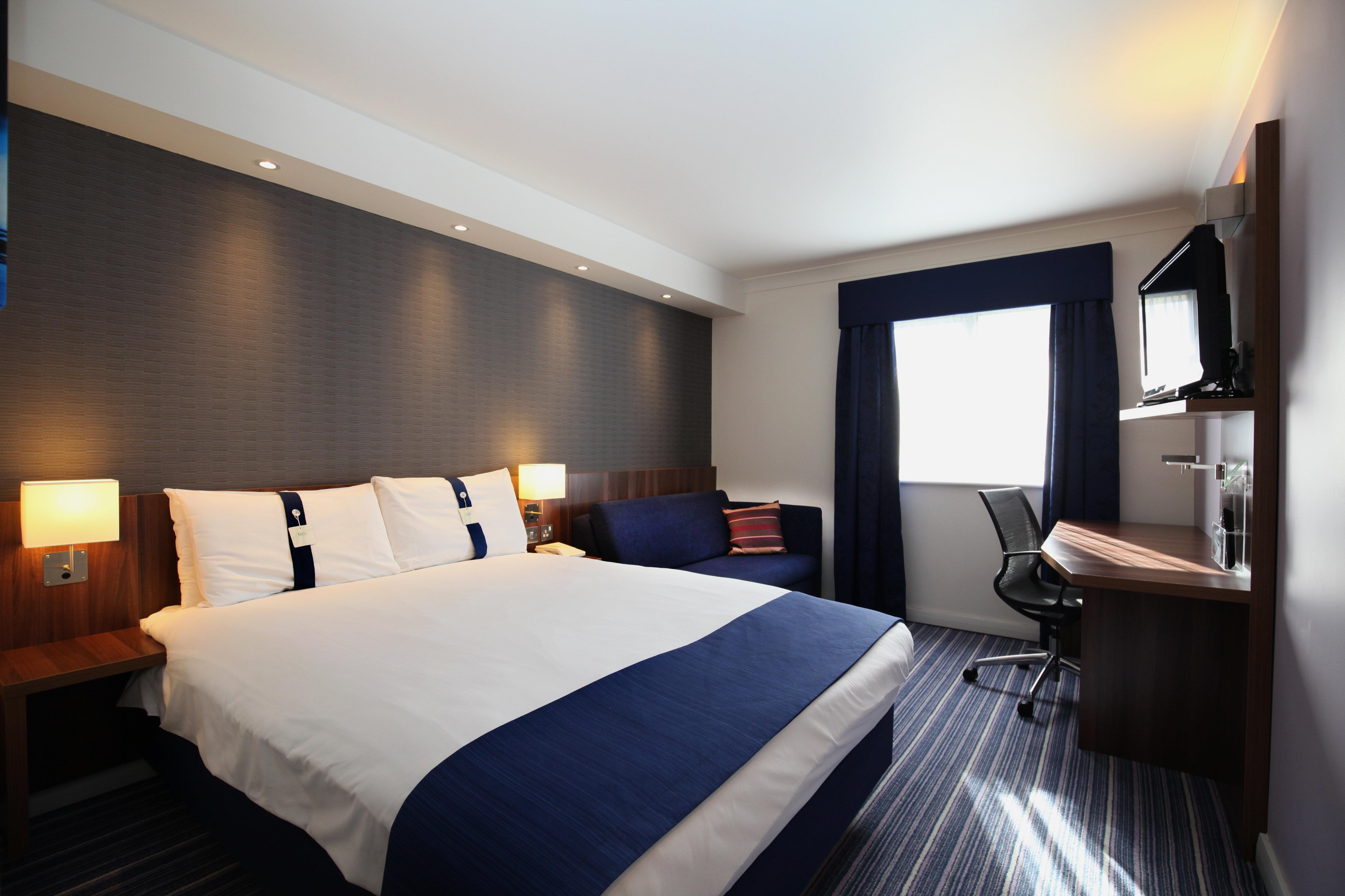 Holiday Inn Express London Gatwick Crawley, An Ihg Hotel Eksteriør billede