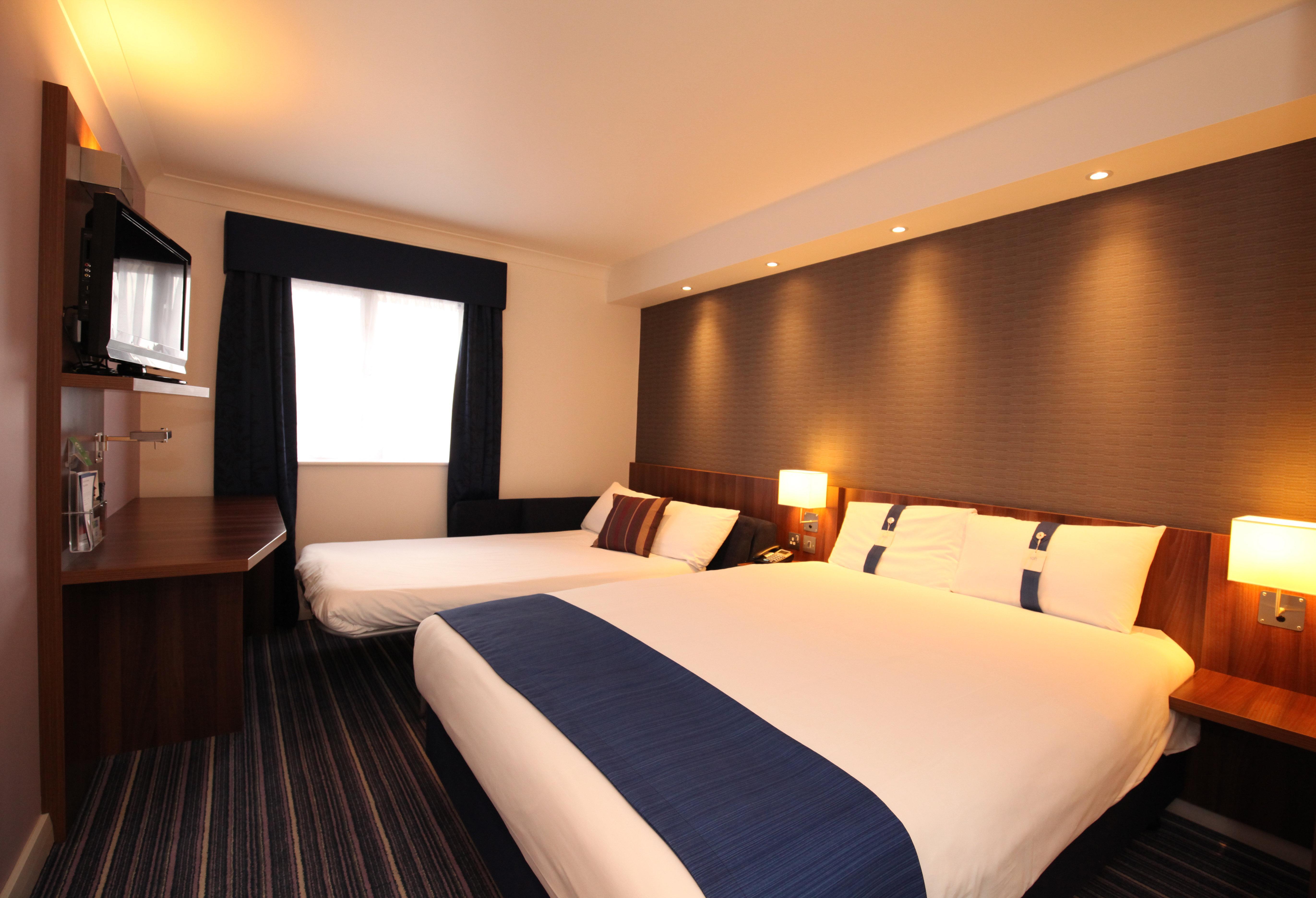 Holiday Inn Express London Gatwick Crawley, An Ihg Hotel Eksteriør billede