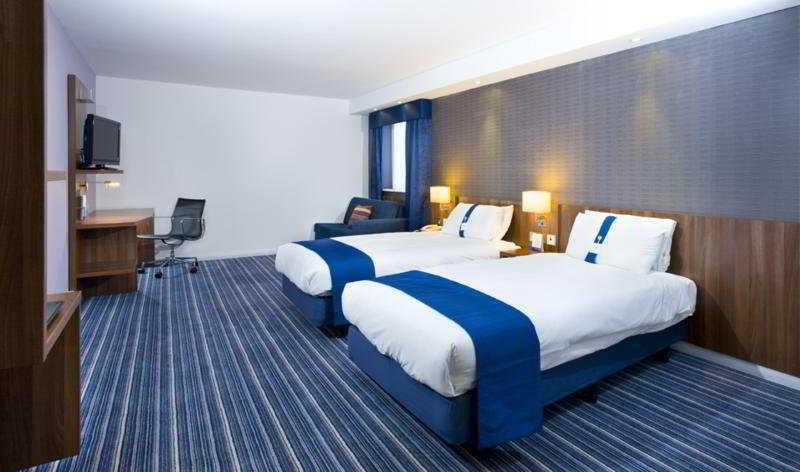 Holiday Inn Express London Gatwick Crawley, An Ihg Hotel Eksteriør billede